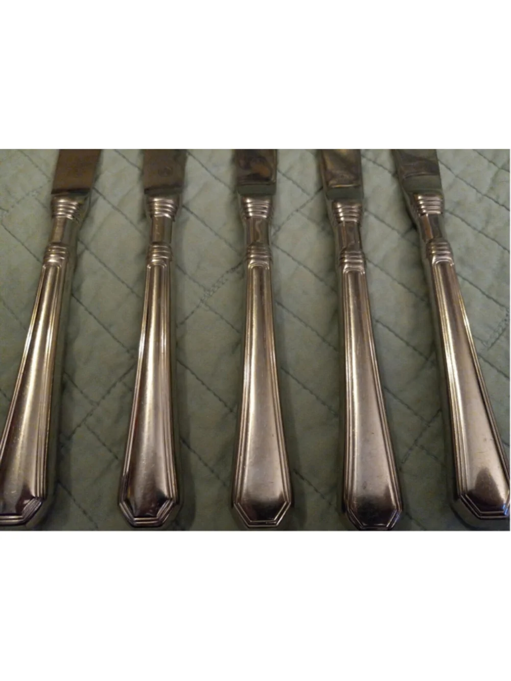 Lot of 5 Pfaltzgraff 18/8 Providence Korea Flatware Pieces Knives Lot
